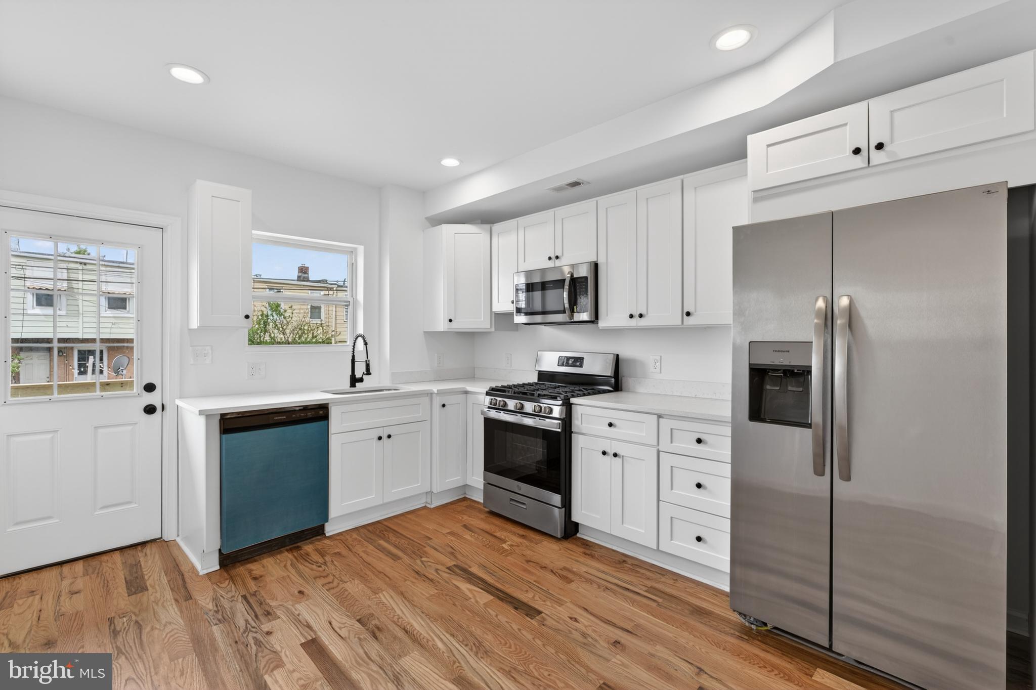 GREEKTOWN - Residential