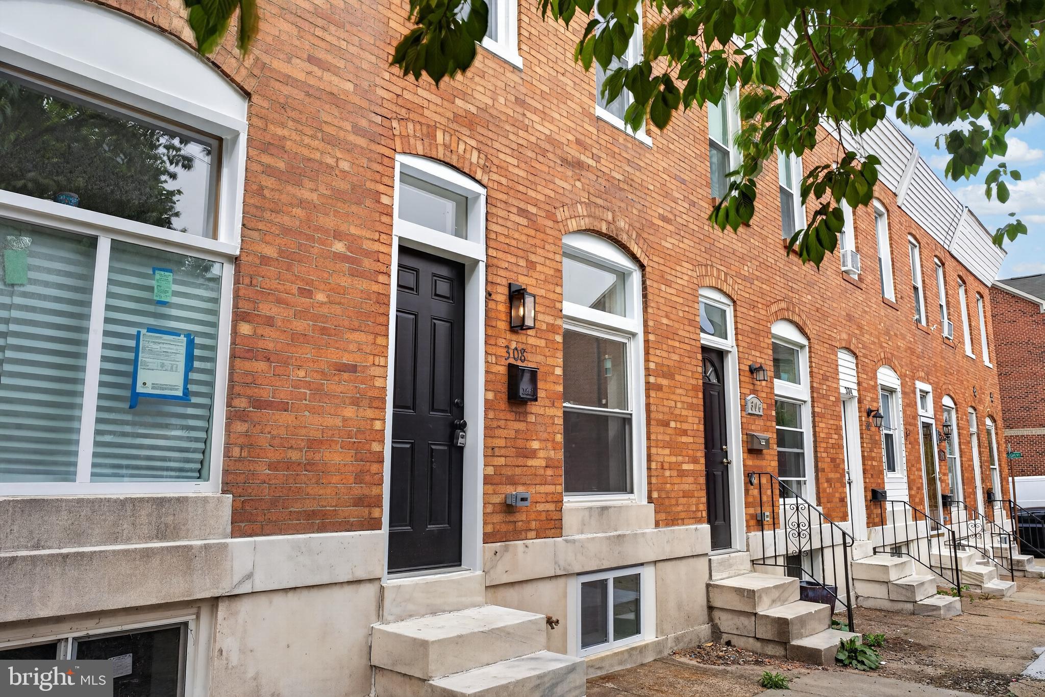 GREEKTOWN - Residential