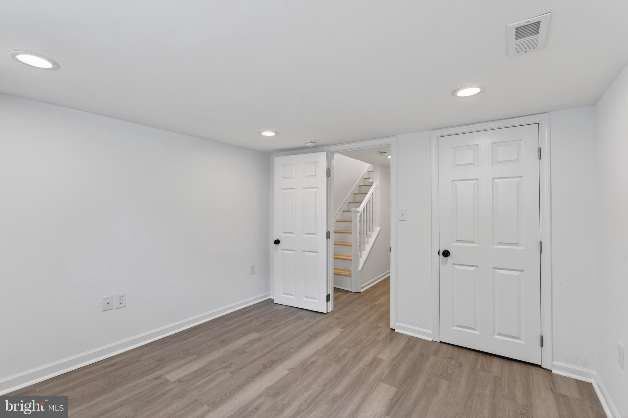 GREEKTOWN - Residential