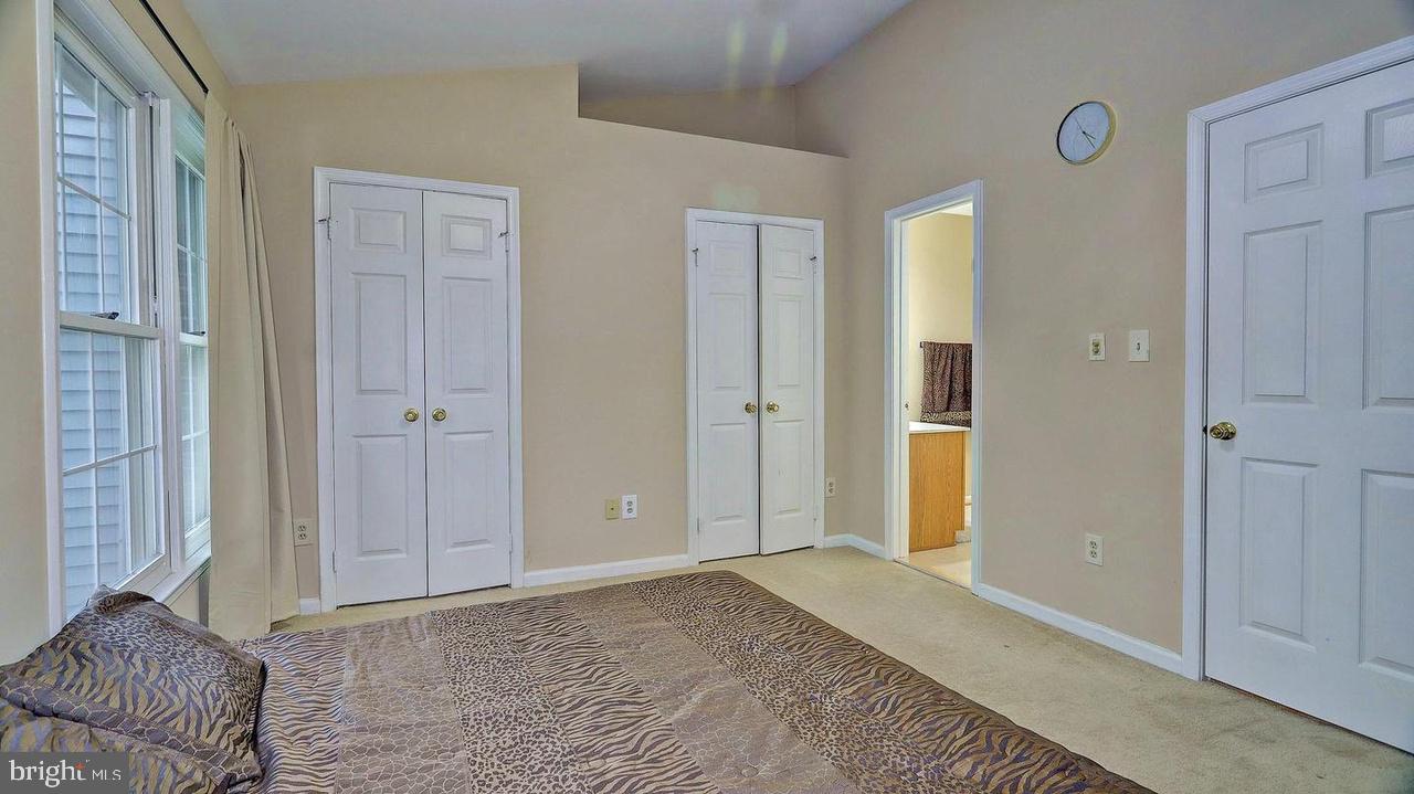 PENDLETON PARK - Residential Lease