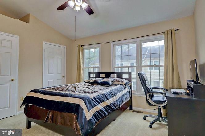 PENDLETON PARK - Residential Lease