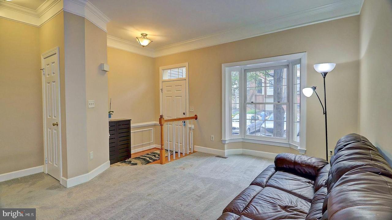 PENDLETON PARK - Residential Lease