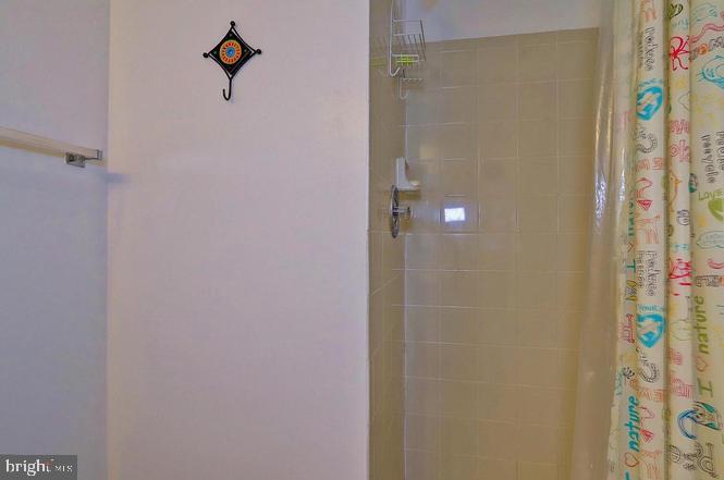 PENDLETON PARK - Residential Lease