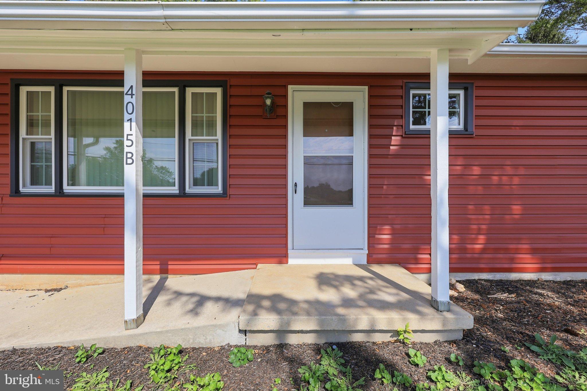4015 JEFFERSON PIKE B