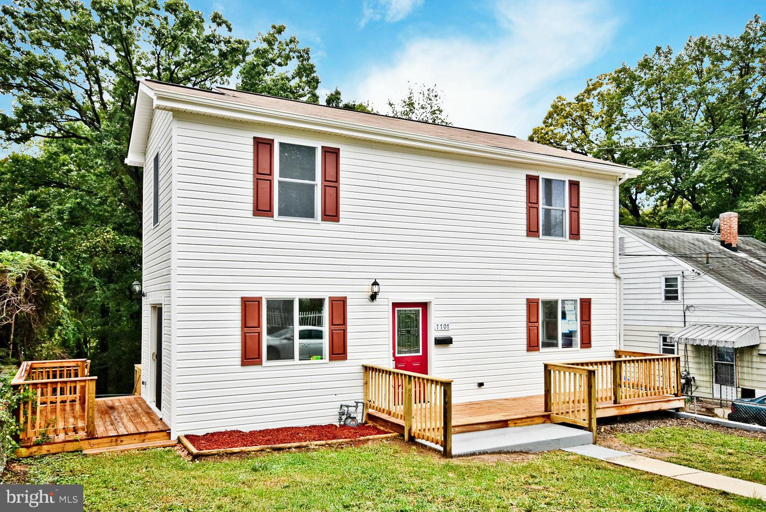 WEST LANHAM HILLS - Residential