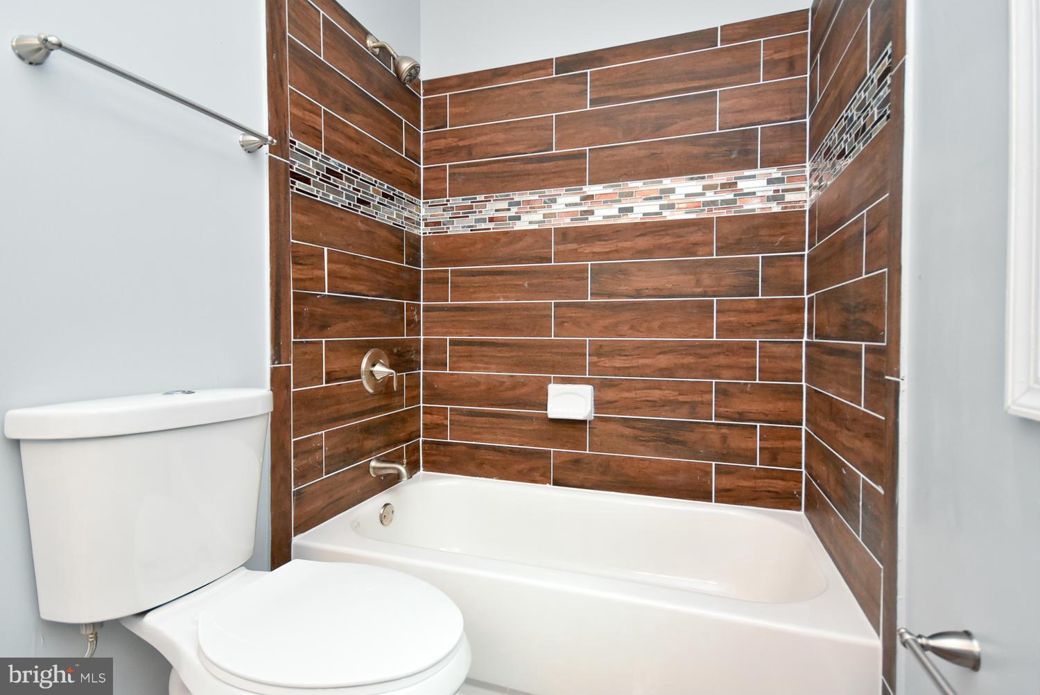 WEST LANHAM HILLS - Residential