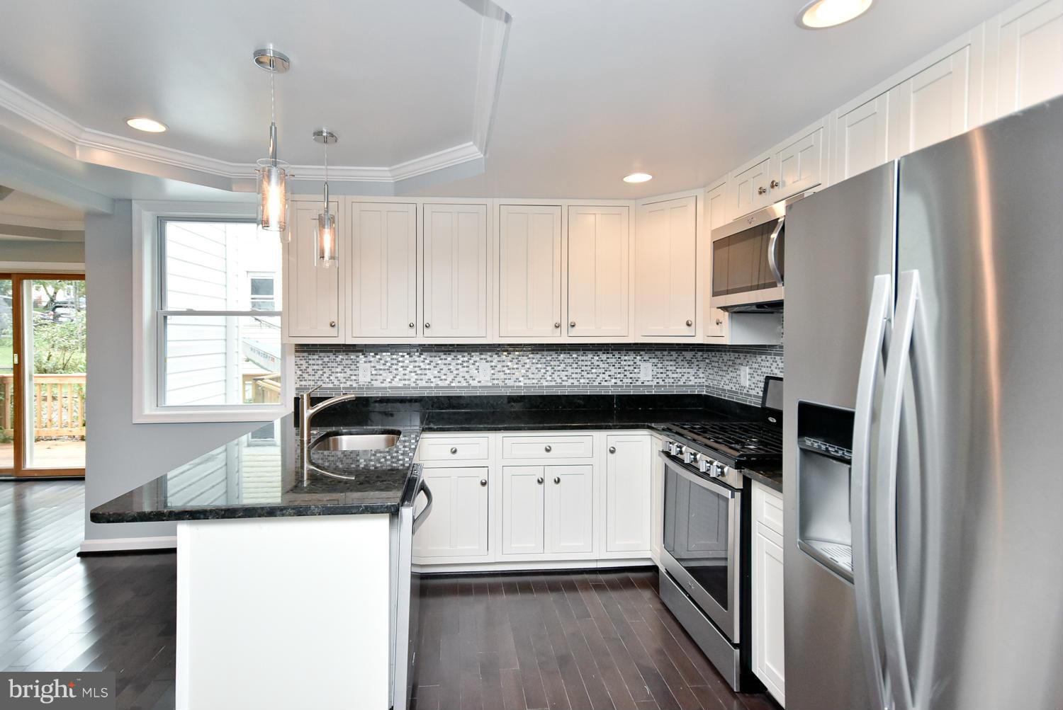 WEST LANHAM HILLS - Residential