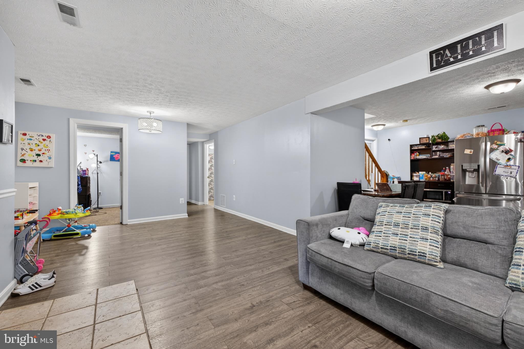 EMERALD FARM - Residential