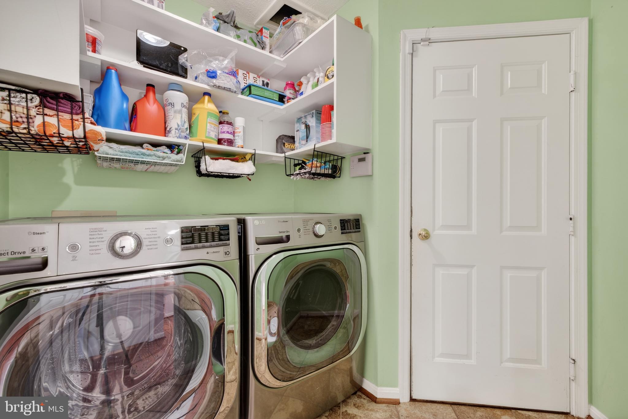 EMERALD FARM - Residential