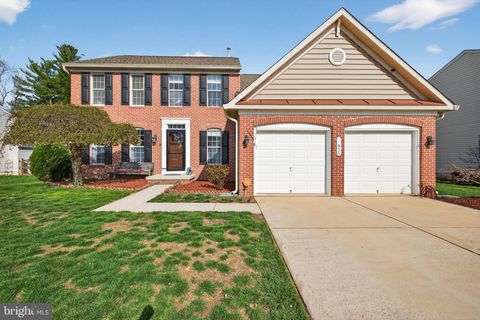 Photo of 611 Hunting Ridge Drive, FREDERICK, MD 21703 (MLS # MDFR2079766)
