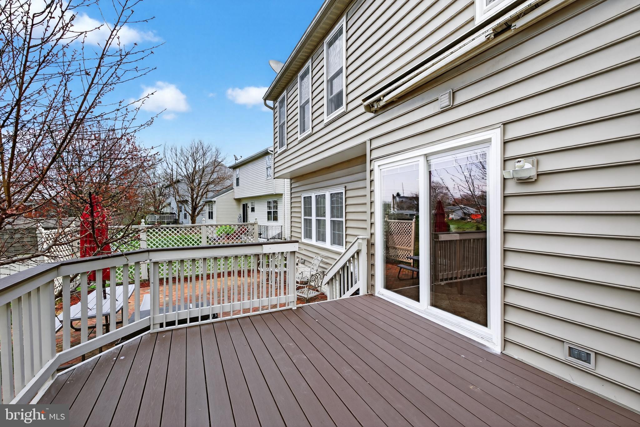 EMERALD FARM - Residential