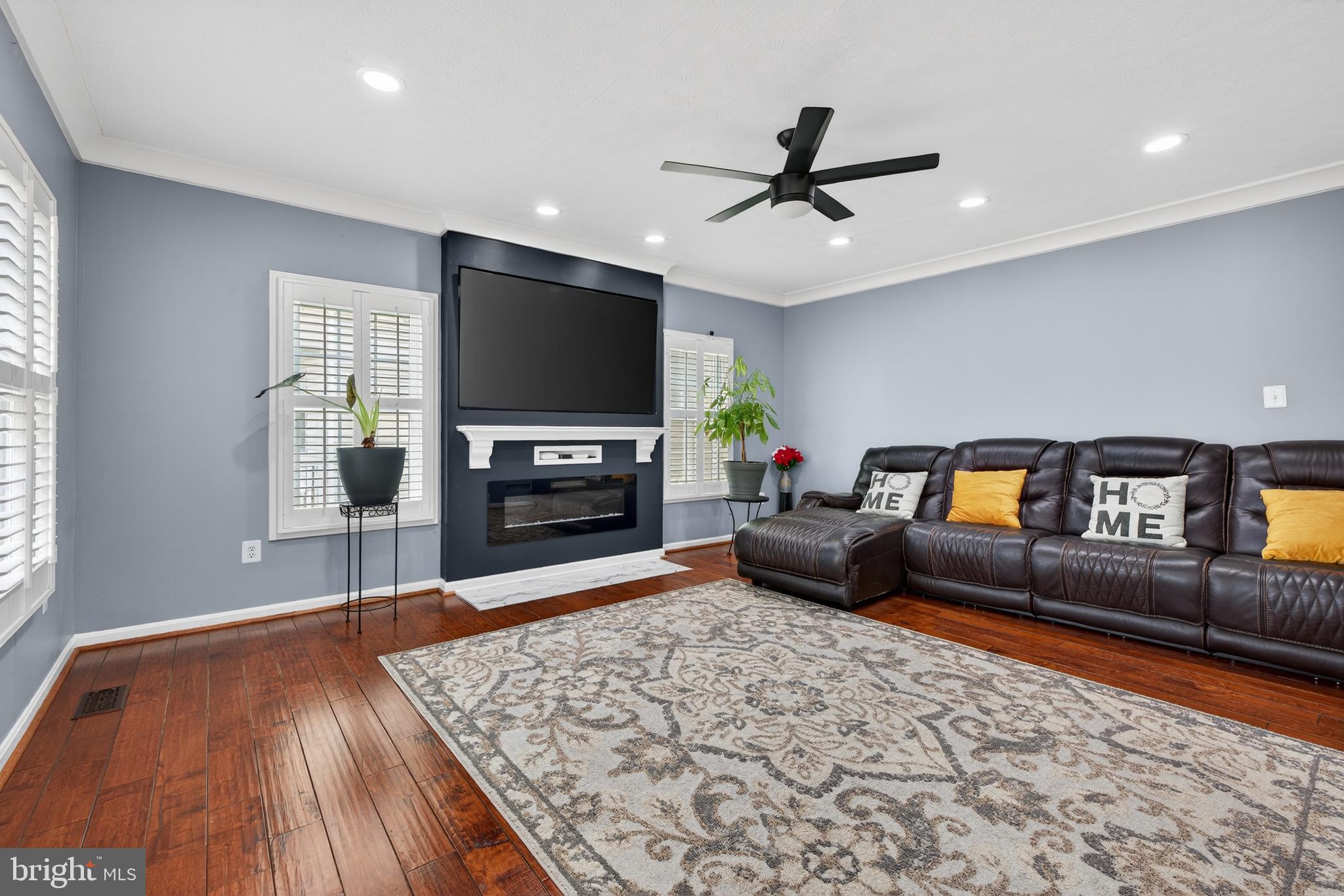 EMERALD FARM - Residential