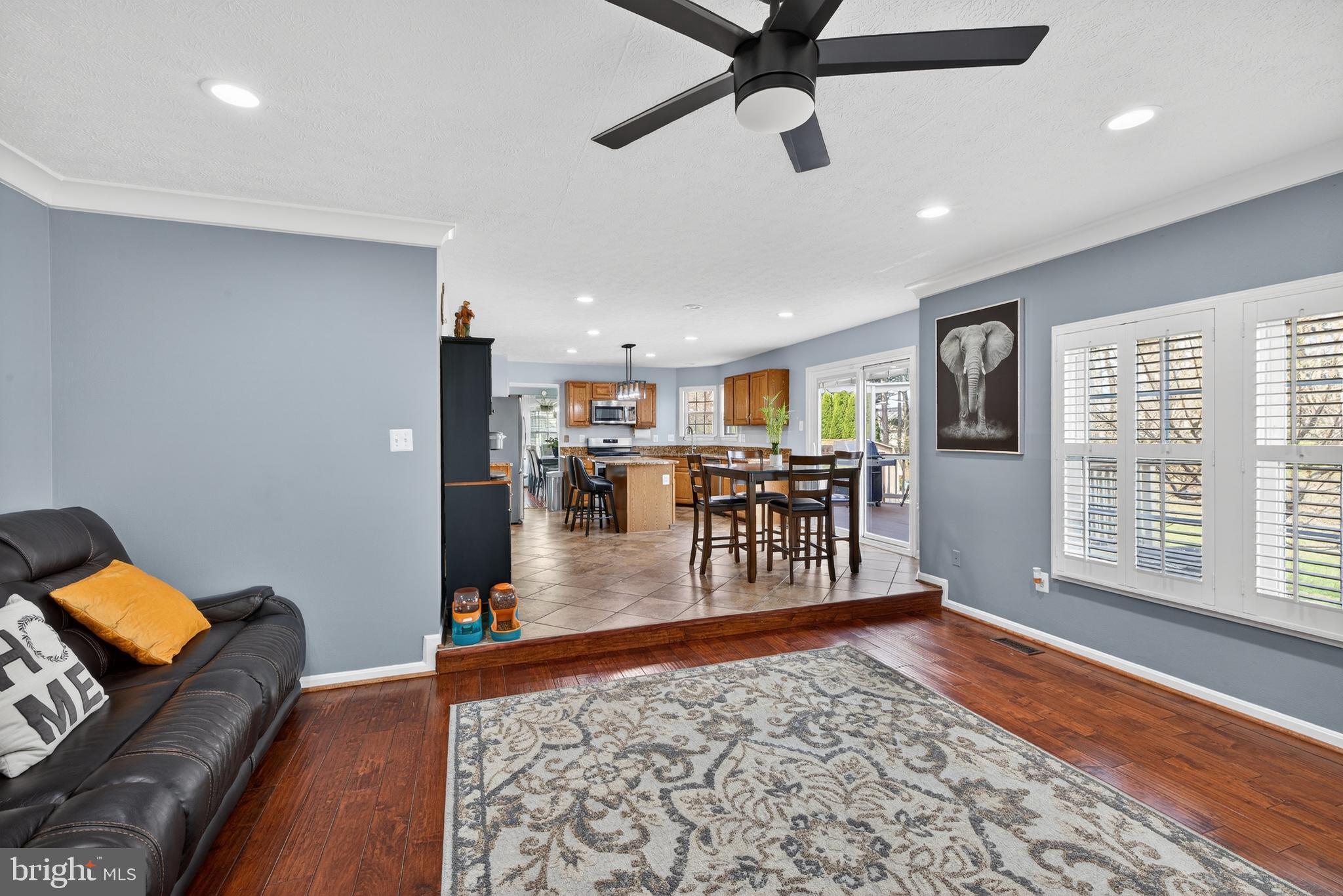 EMERALD FARM - Residential