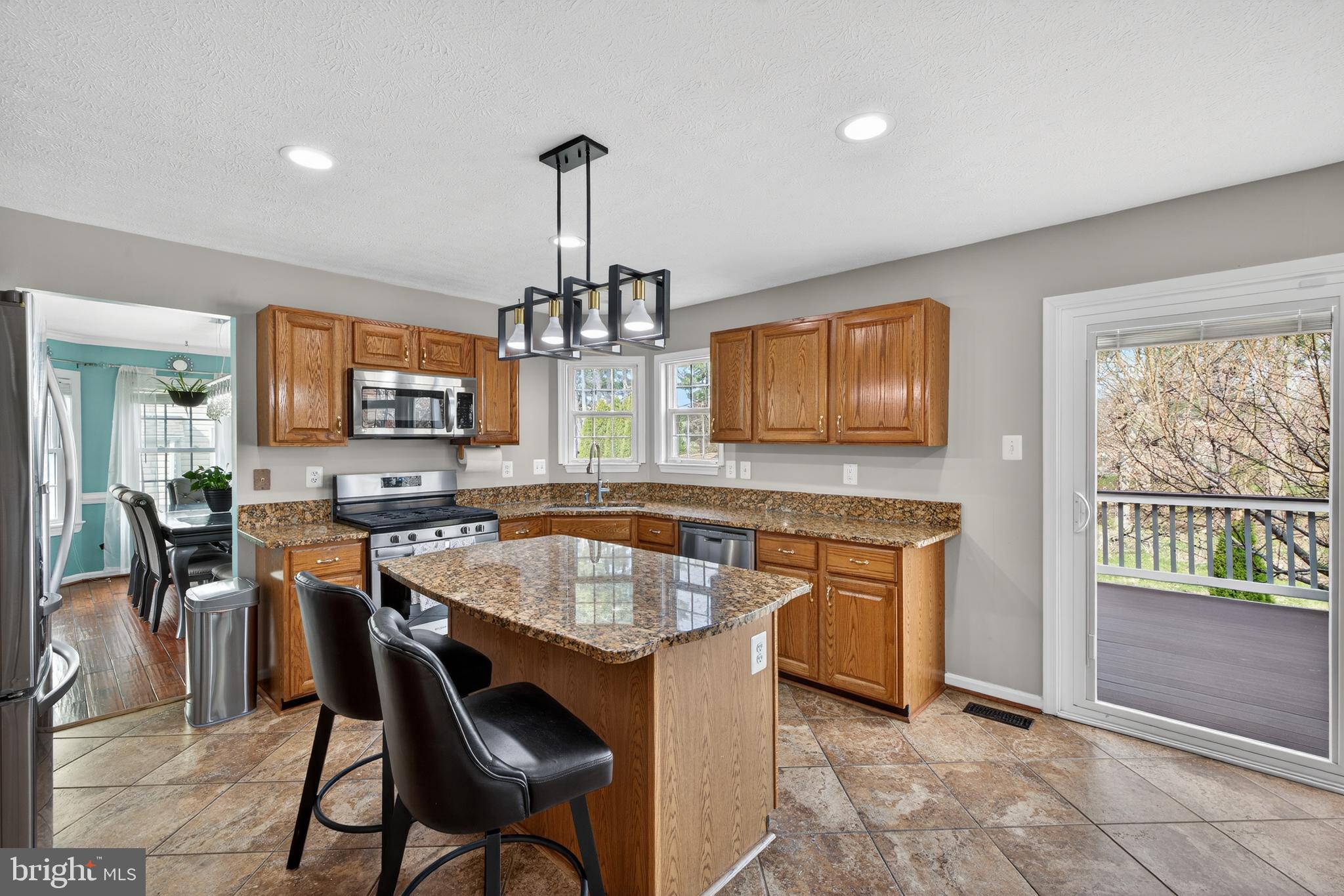 EMERALD FARM - Residential