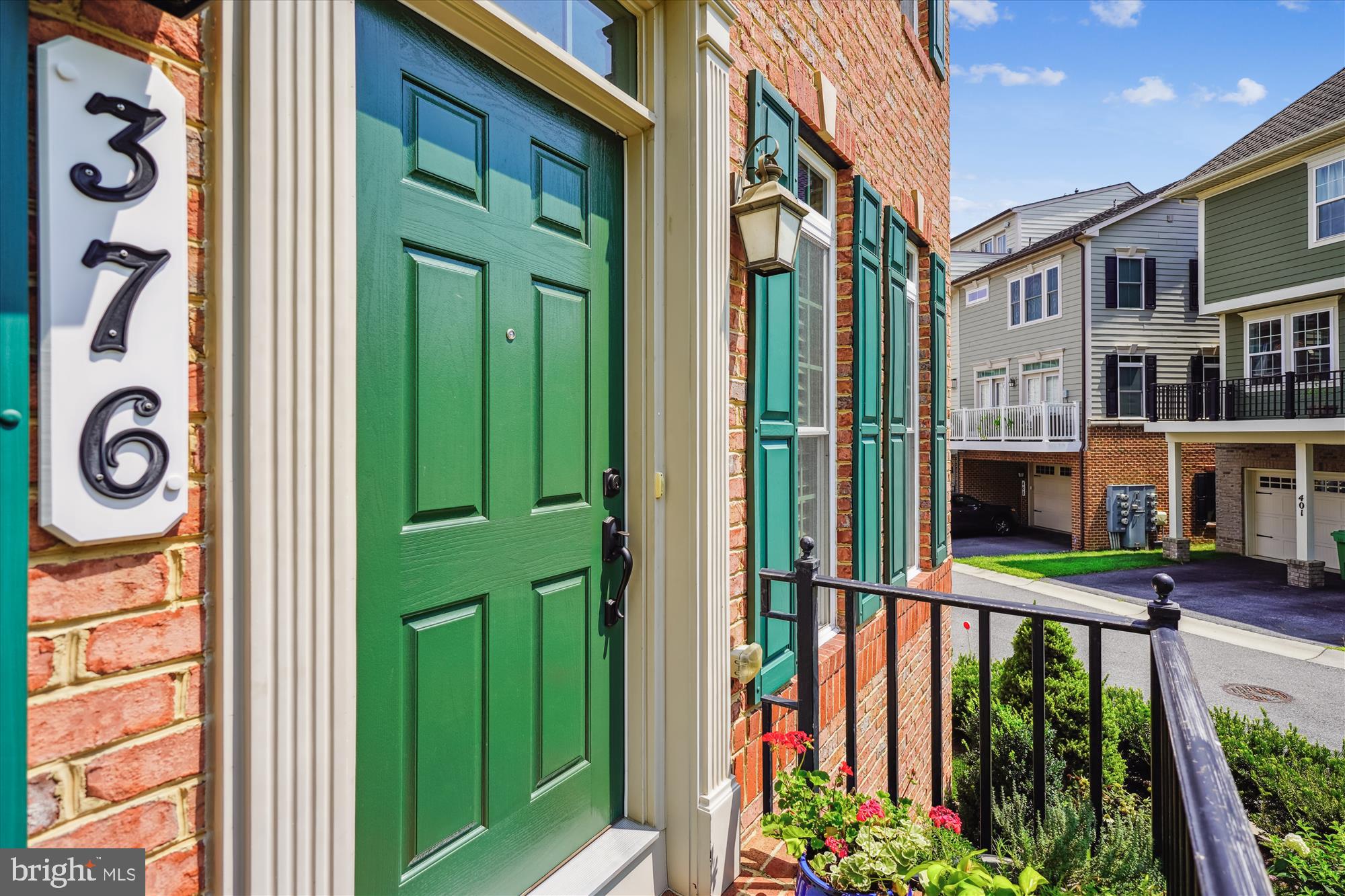 376 PARKVIEW