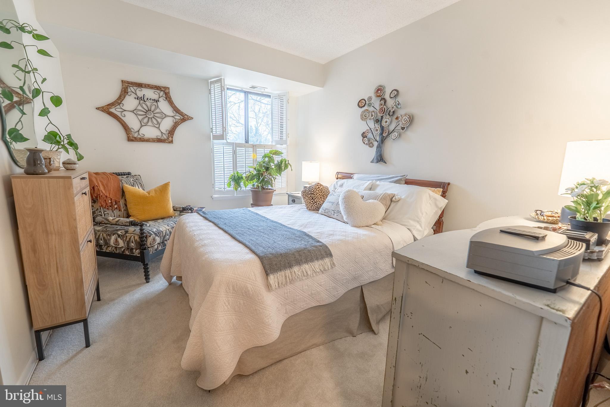 ROSSMOOR MUTUAL #19B - Residential