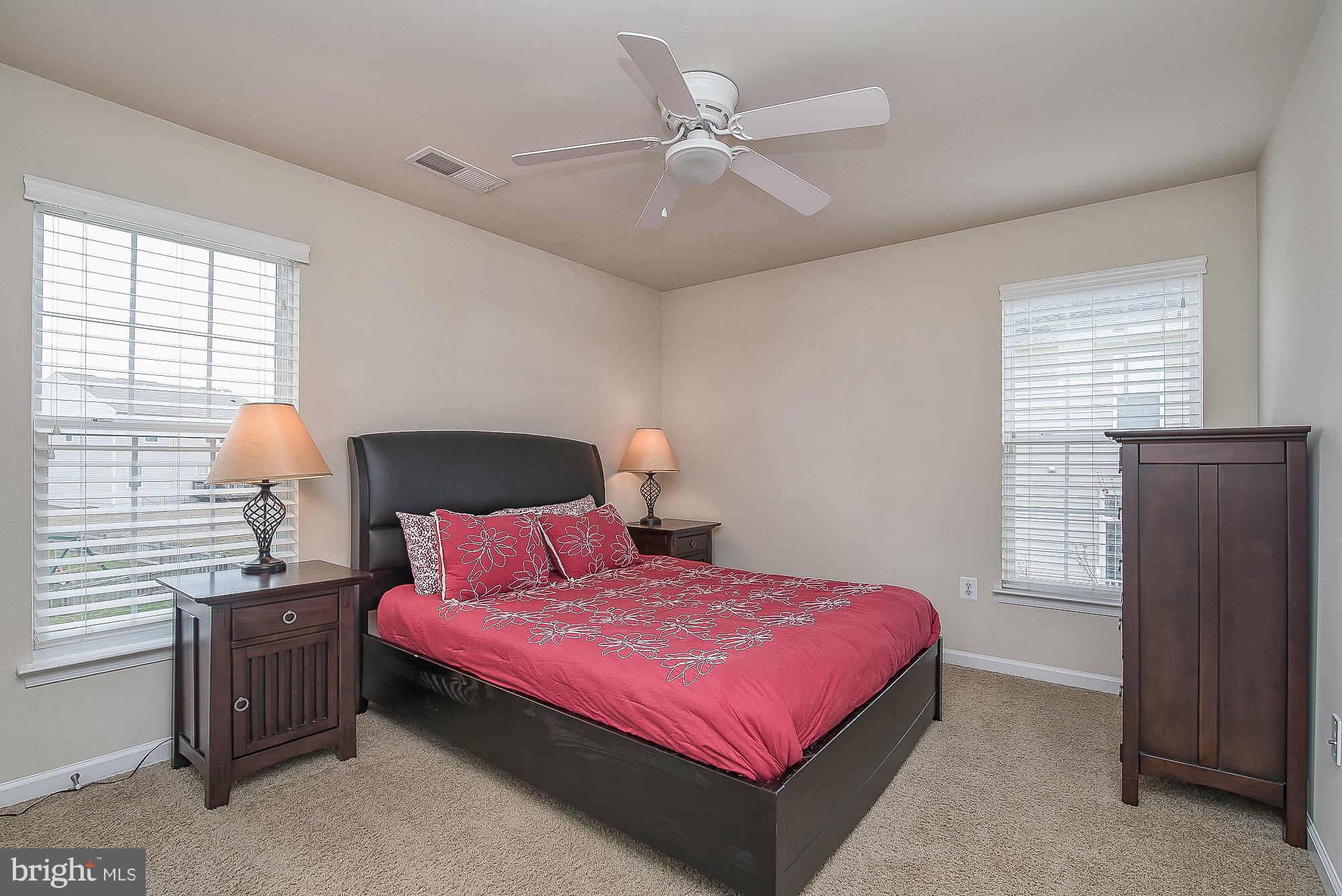 STAFFORD LAKES VILLAGE - Residential