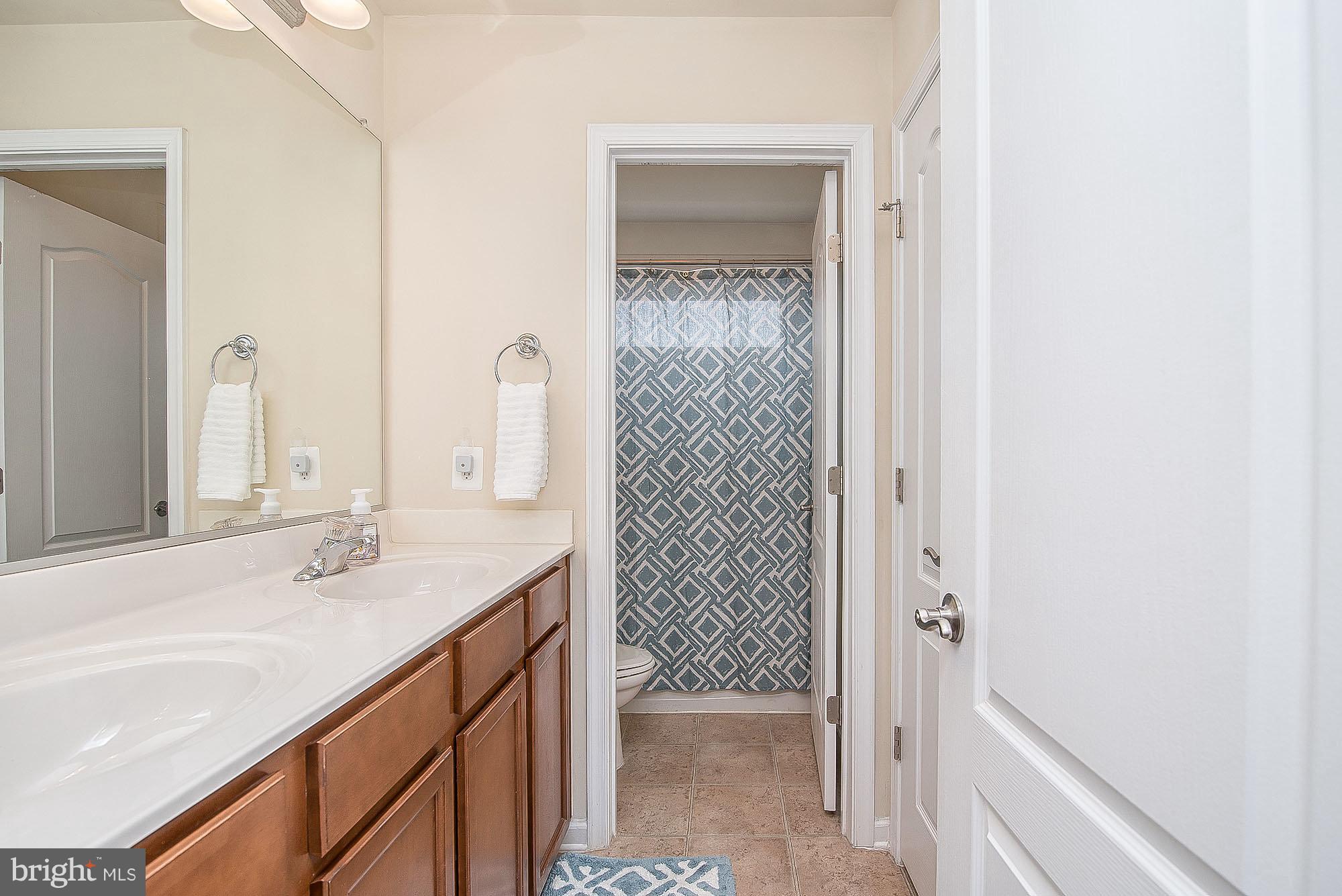 STAFFORD LAKES VILLAGE - Residential