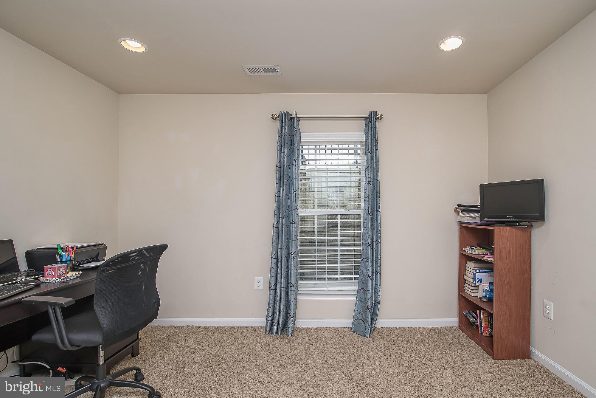 STAFFORD LAKES VILLAGE - Residential