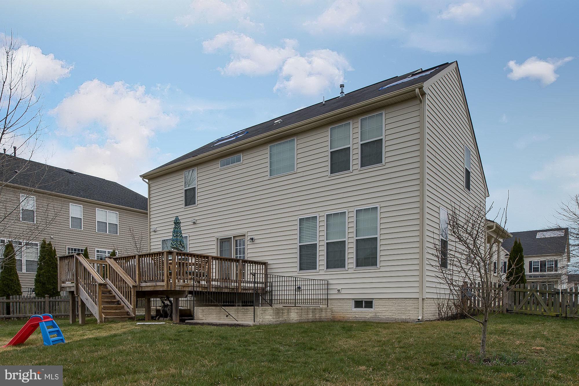 STAFFORD LAKES VILLAGE - Residential