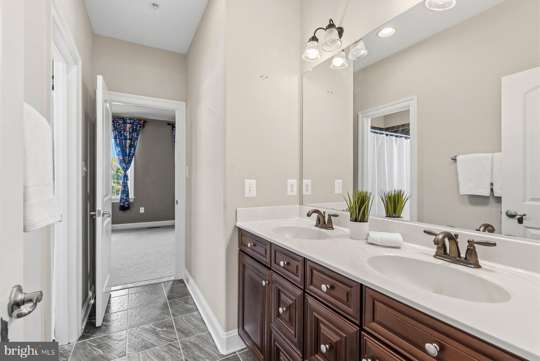 RESERVE AT VISTA RIDGE - Residential