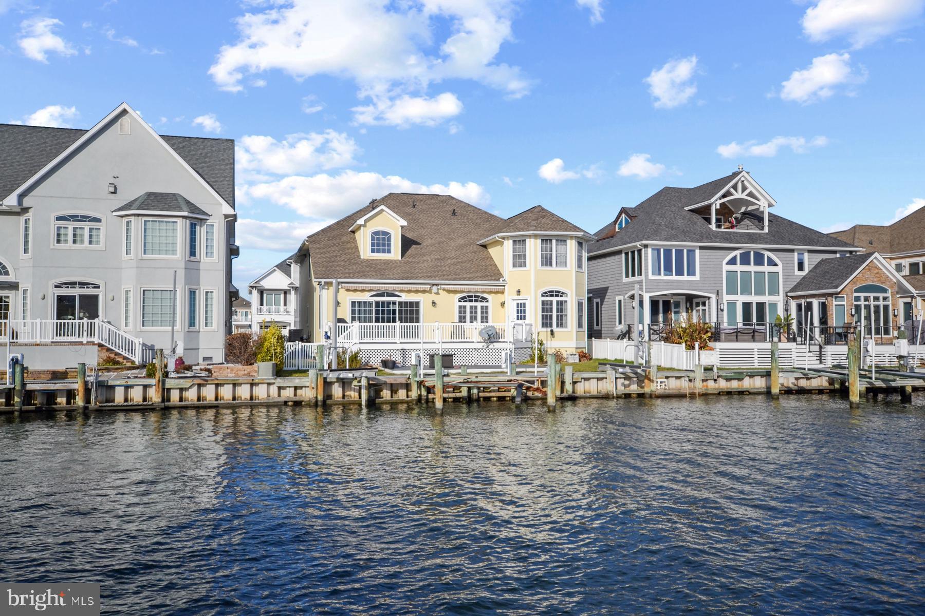 HERON HARBOUR - Residential