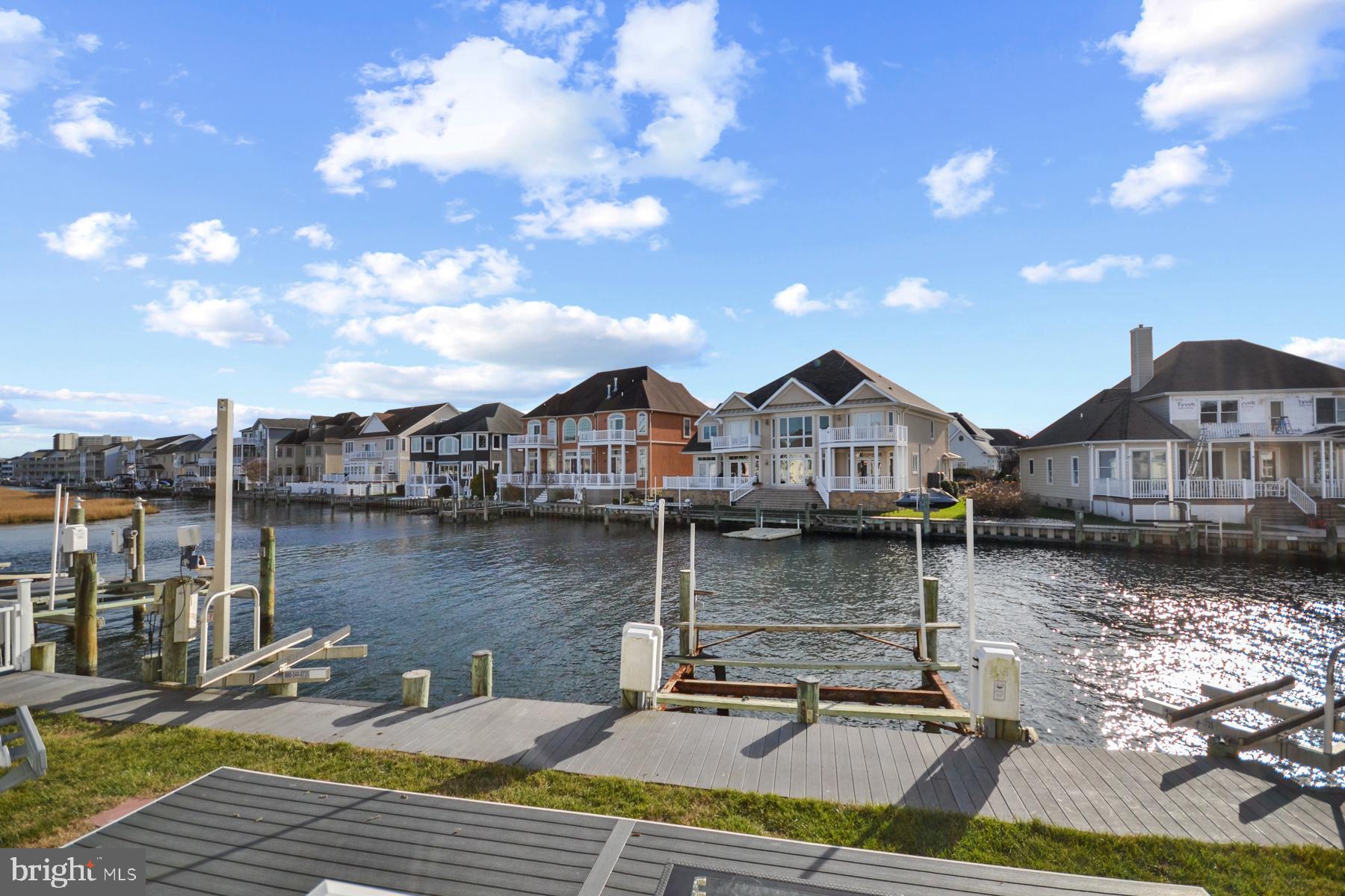 HERON HARBOUR - Residential