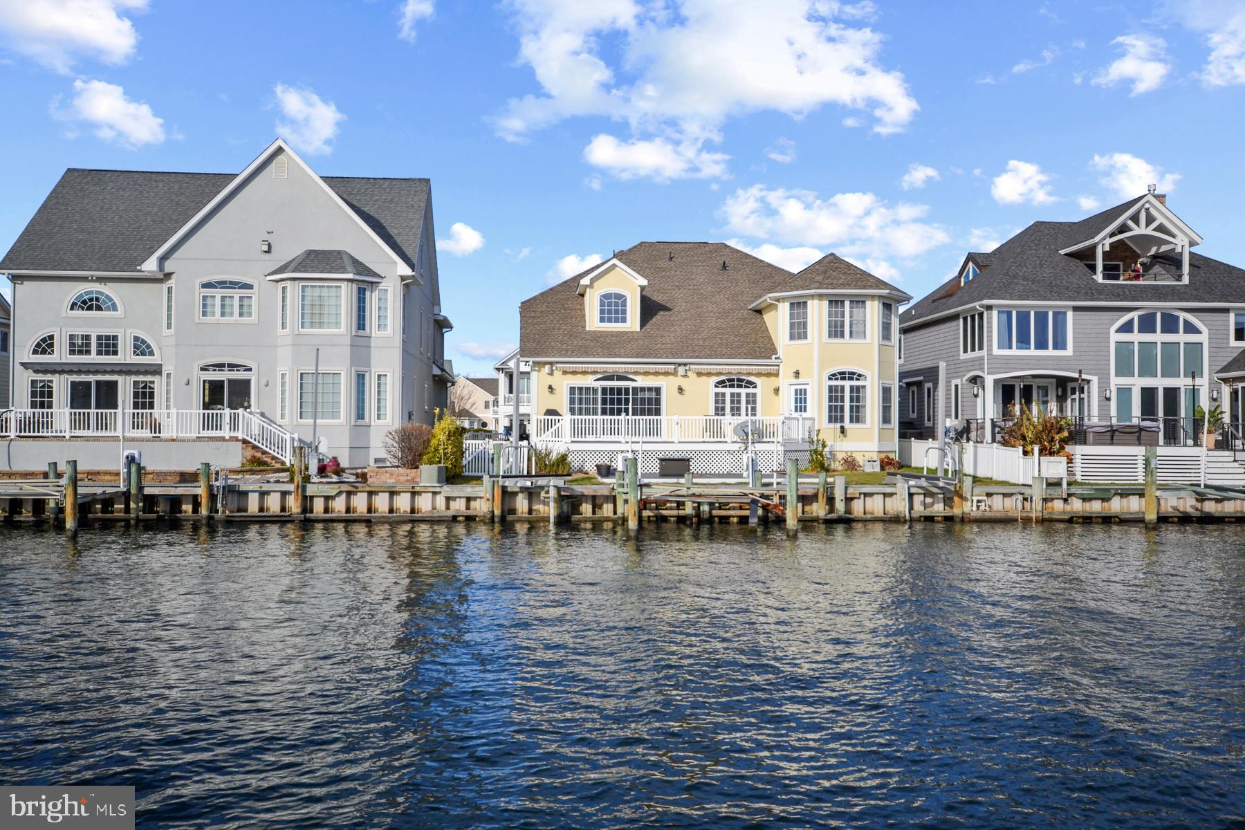 HERON HARBOUR - Residential