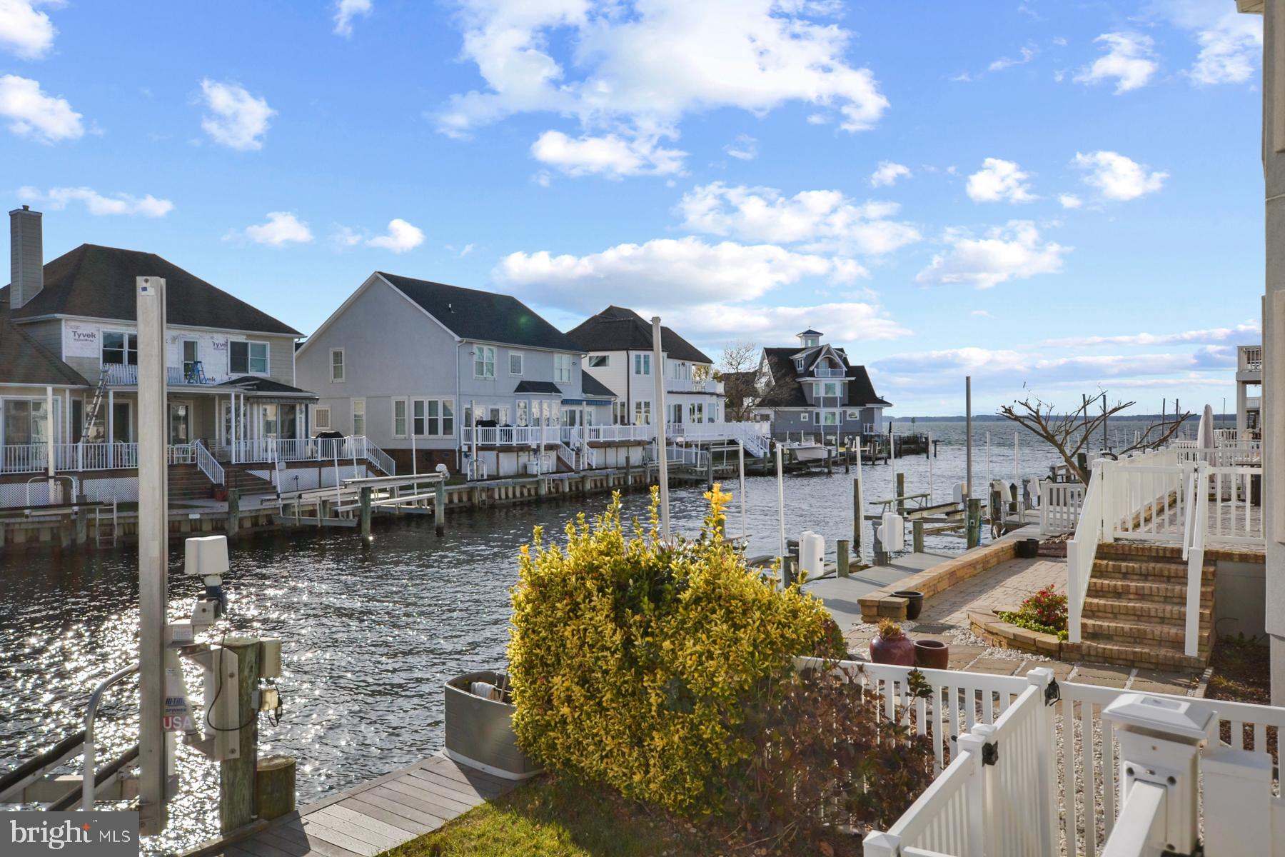 HERON HARBOUR - Residential