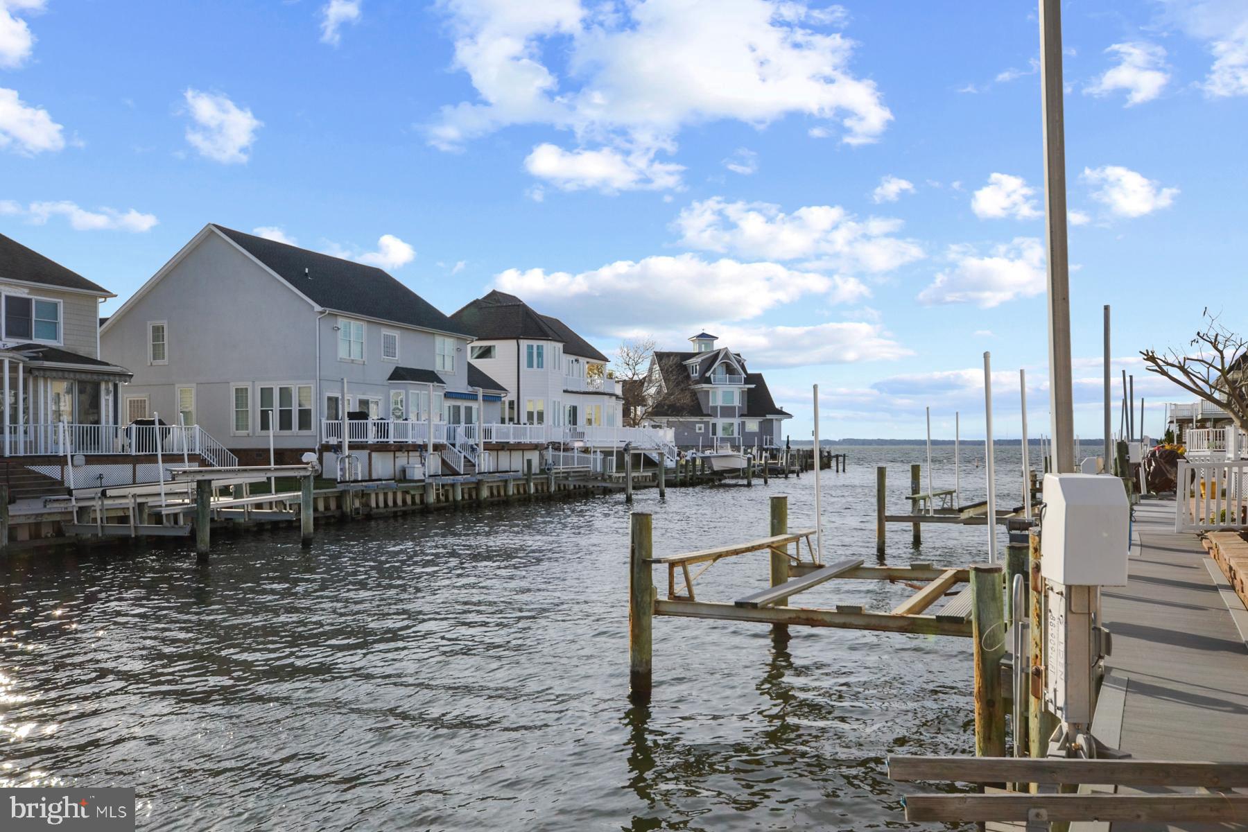 HERON HARBOUR - Residential