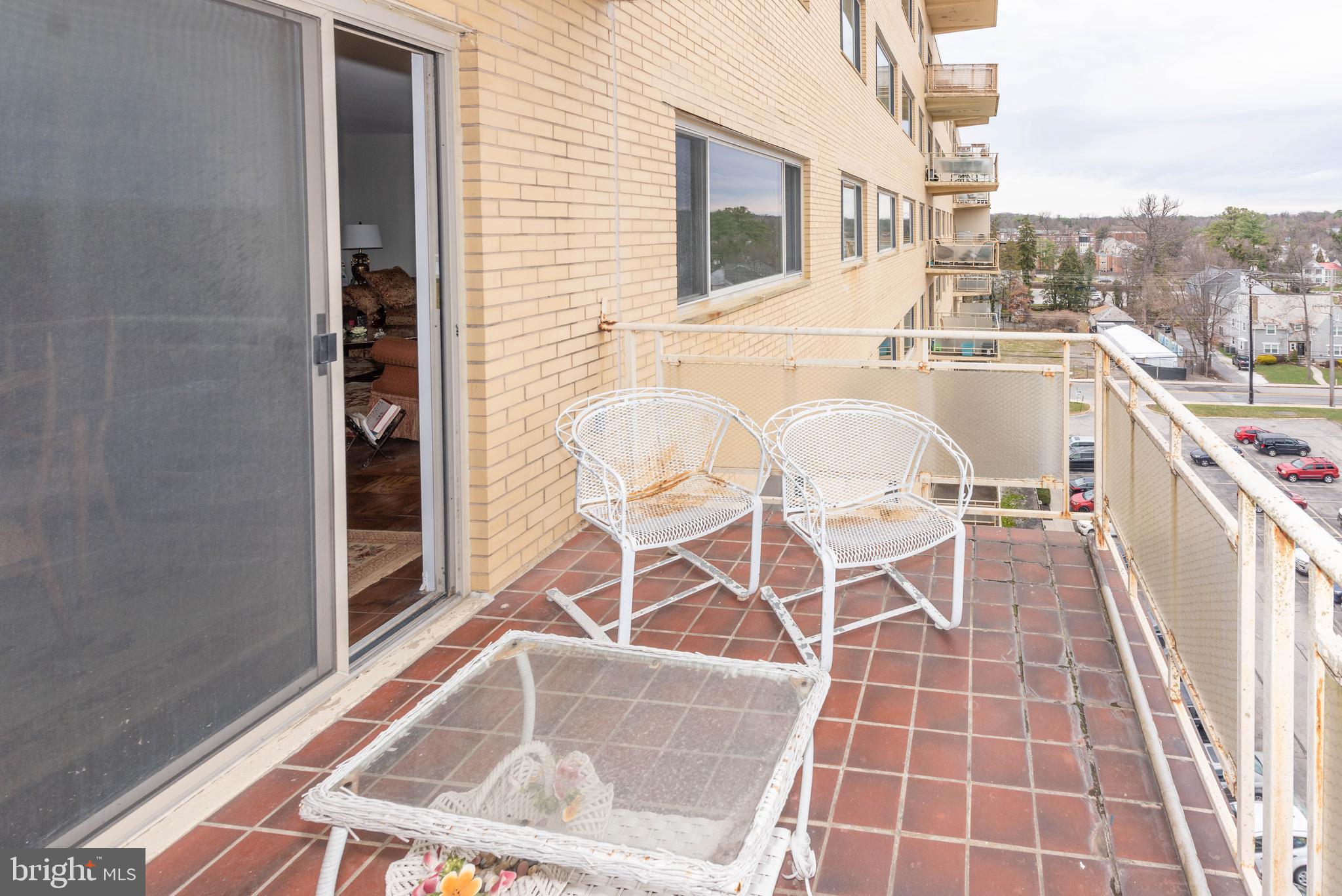 CROSS COUNTRY - Residential