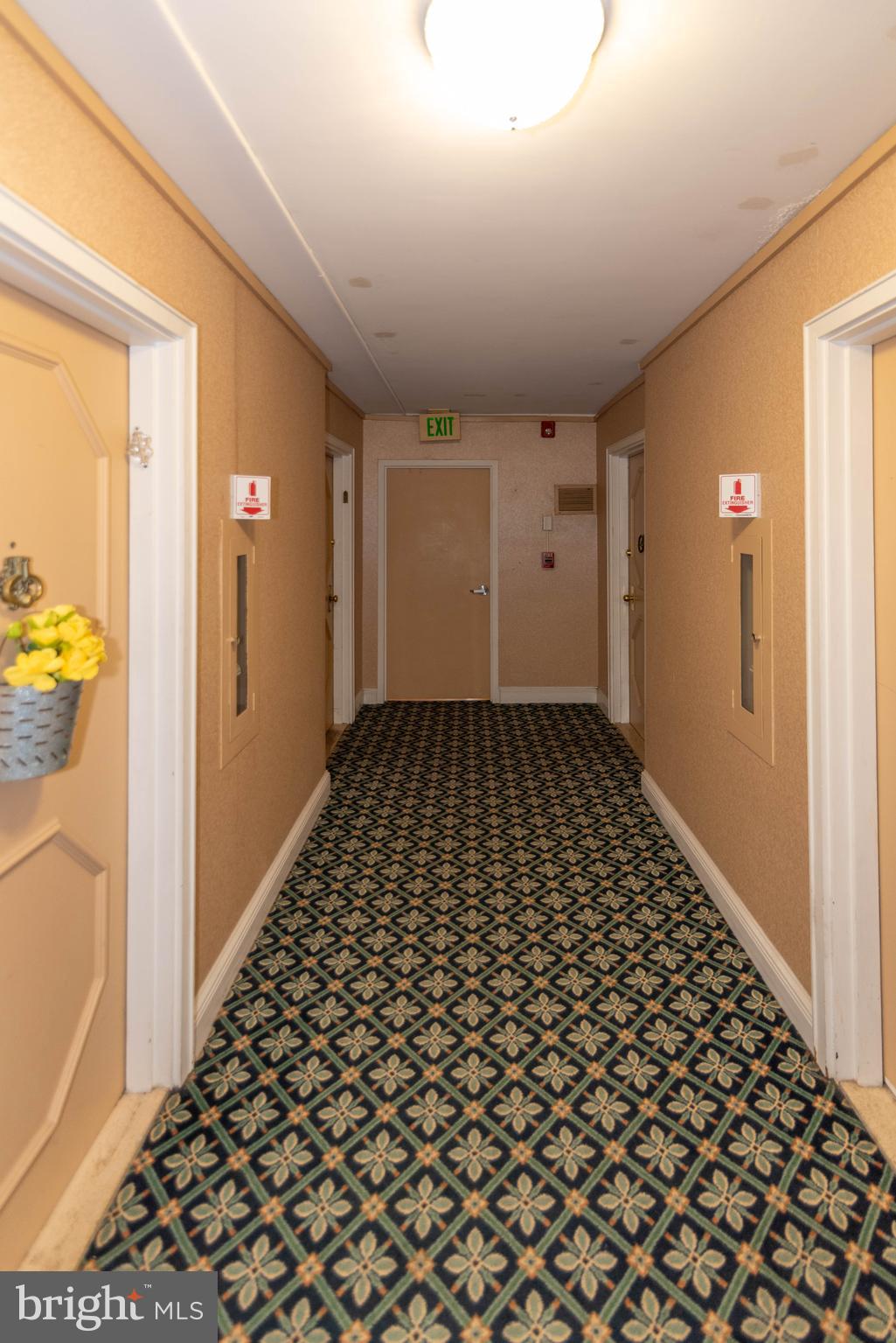 CROSS COUNTRY - Residential