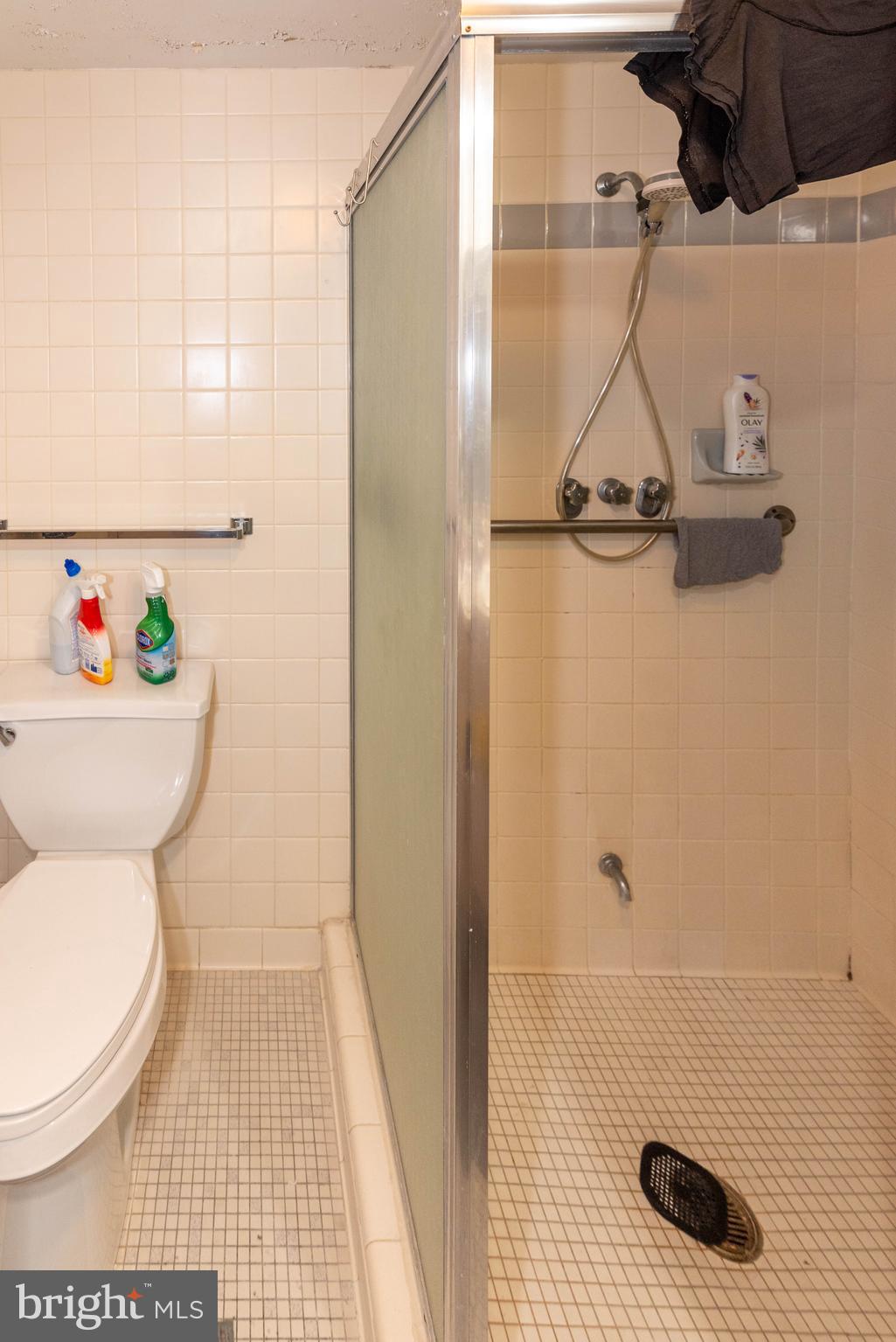 CROSS COUNTRY - Residential