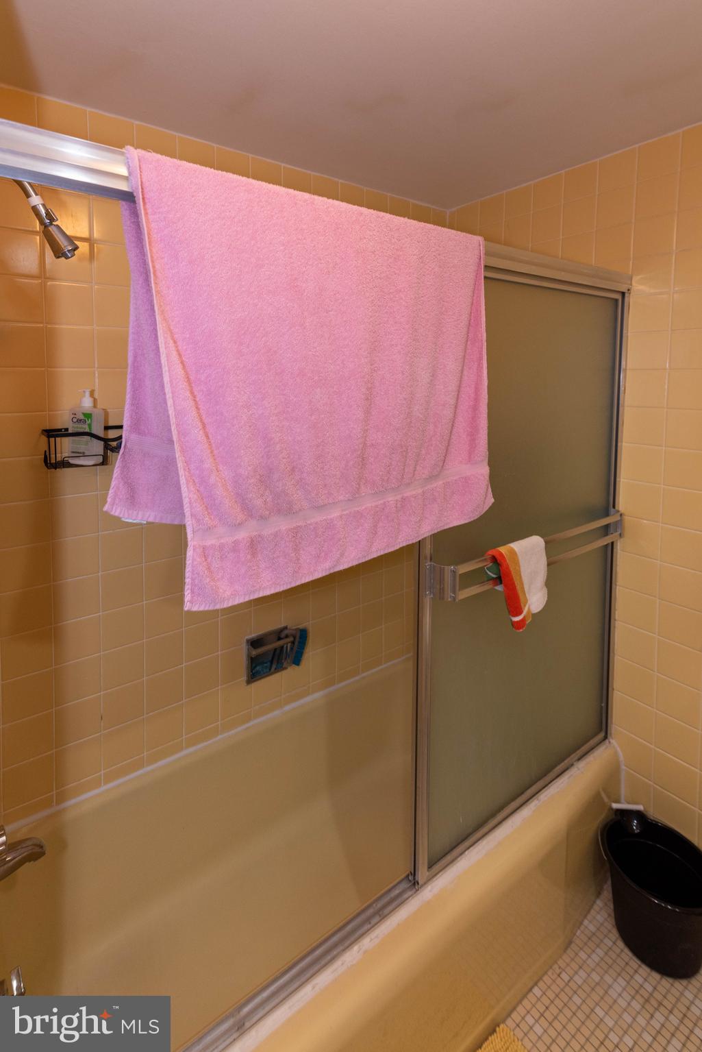 CROSS COUNTRY - Residential