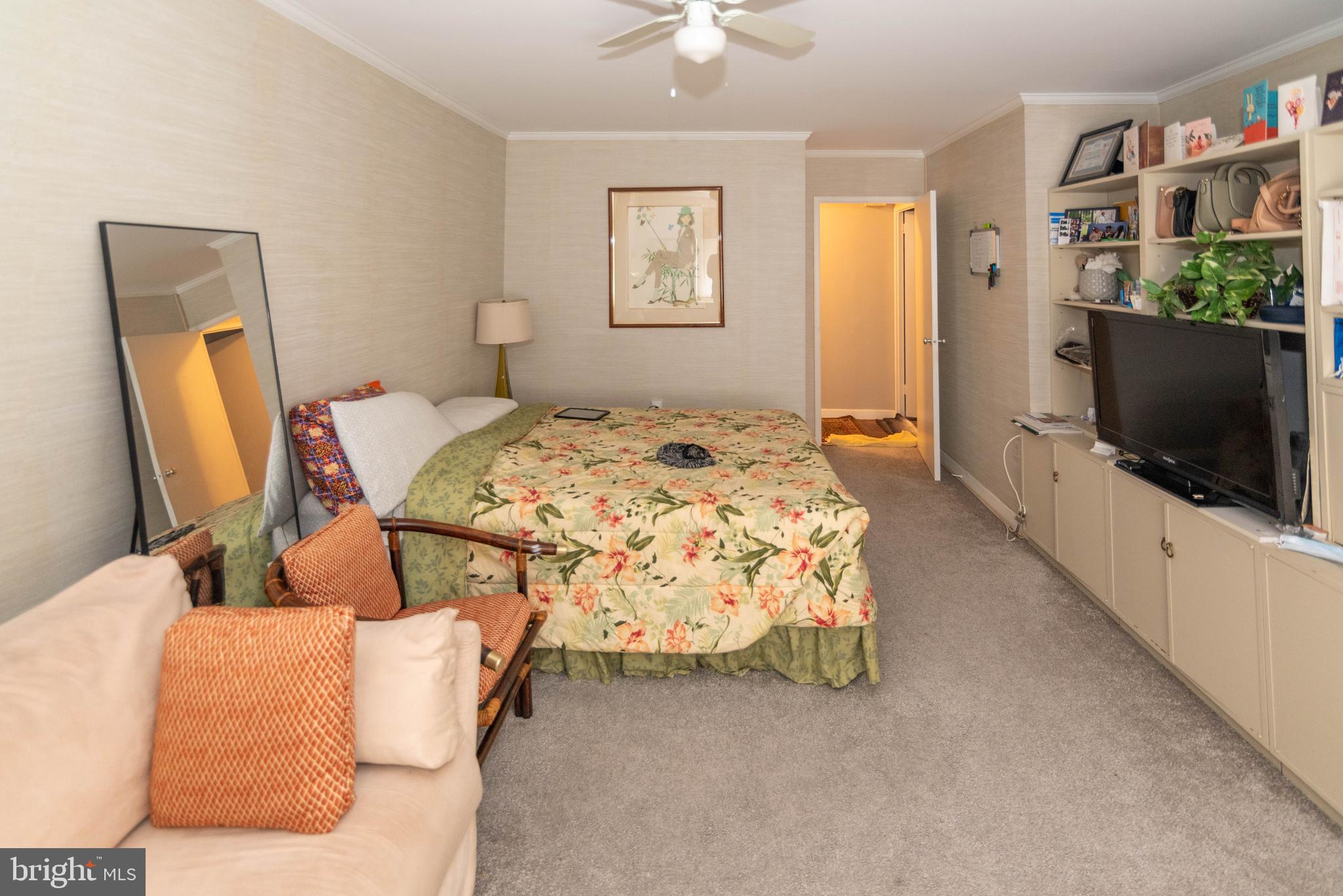 CROSS COUNTRY - Residential