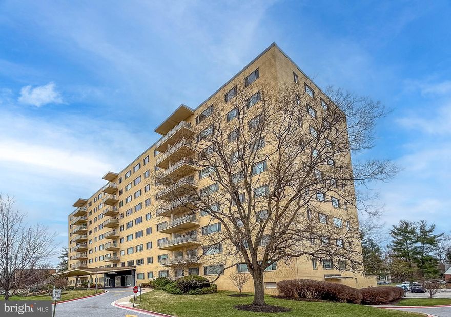 List price is opening bid. Online Auction Only! Bidding begins Wednesday, April 8 & ends Monday, April 13, 2026 at 11:00 am. CALLING ALL BUYERS! Welcome to this beautifully maintained residence in the highly sought-after Park Towers West condominium community, where comfort meets convenience with a touch of luxury. This well-appointed condo features 2 generous bedrooms and 2 full bathrooms, offering an ideal blend of style and functionality. Step into a bright and inviting living space designed for both relaxing and entertaining. The thoughtfully designed floor plan provides a living room, dining room, kitchen, and excellent bedroom separation, ensuring privacy and versatility for residents and guests alike. Residents of Park Towers West enjoy premium building amenities, including a professional doorman, welcoming front desk service, parking and secure elevator access—delivering both ease and peace of mind. The building’s well-maintained common areas reflect pride of ownership and elevate the overall living experience. Perfectly situated near shopping, dining, and major commuter routes, this exceptional property is ideal for both homeowners and savvy investors seeking a refined lifestyle in a prime location. Don’t miss this opportunity to own in one of the area’s most desirable condominium communities!