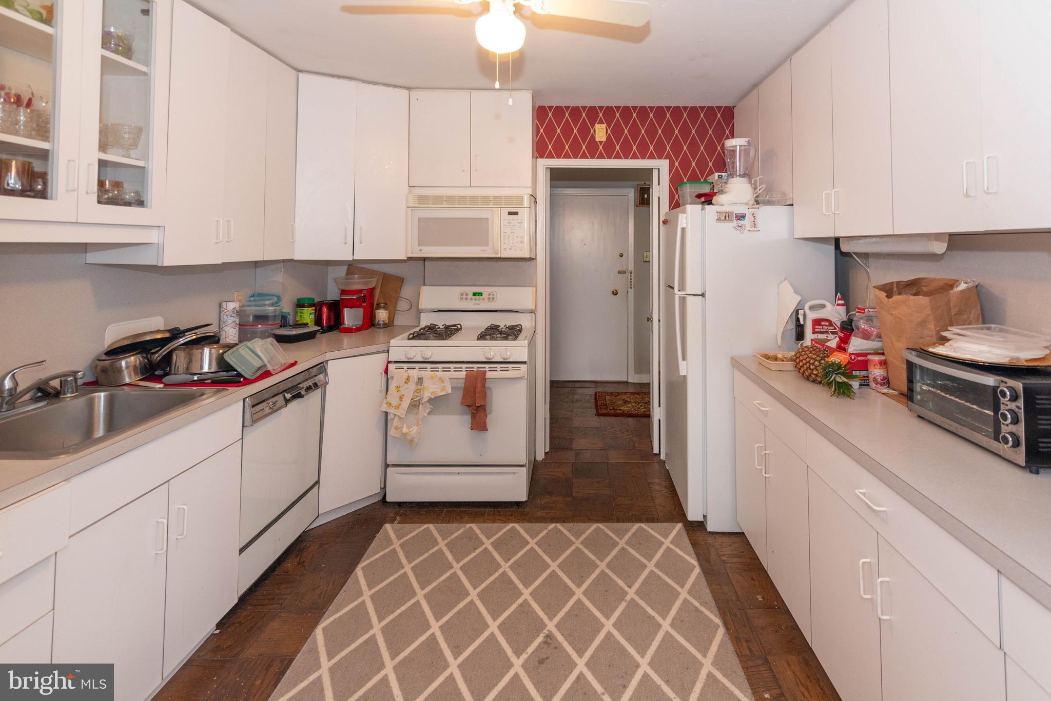 CROSS COUNTRY - Residential