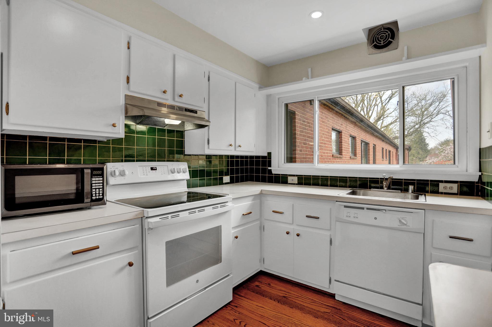 LAKEHURST - Residential