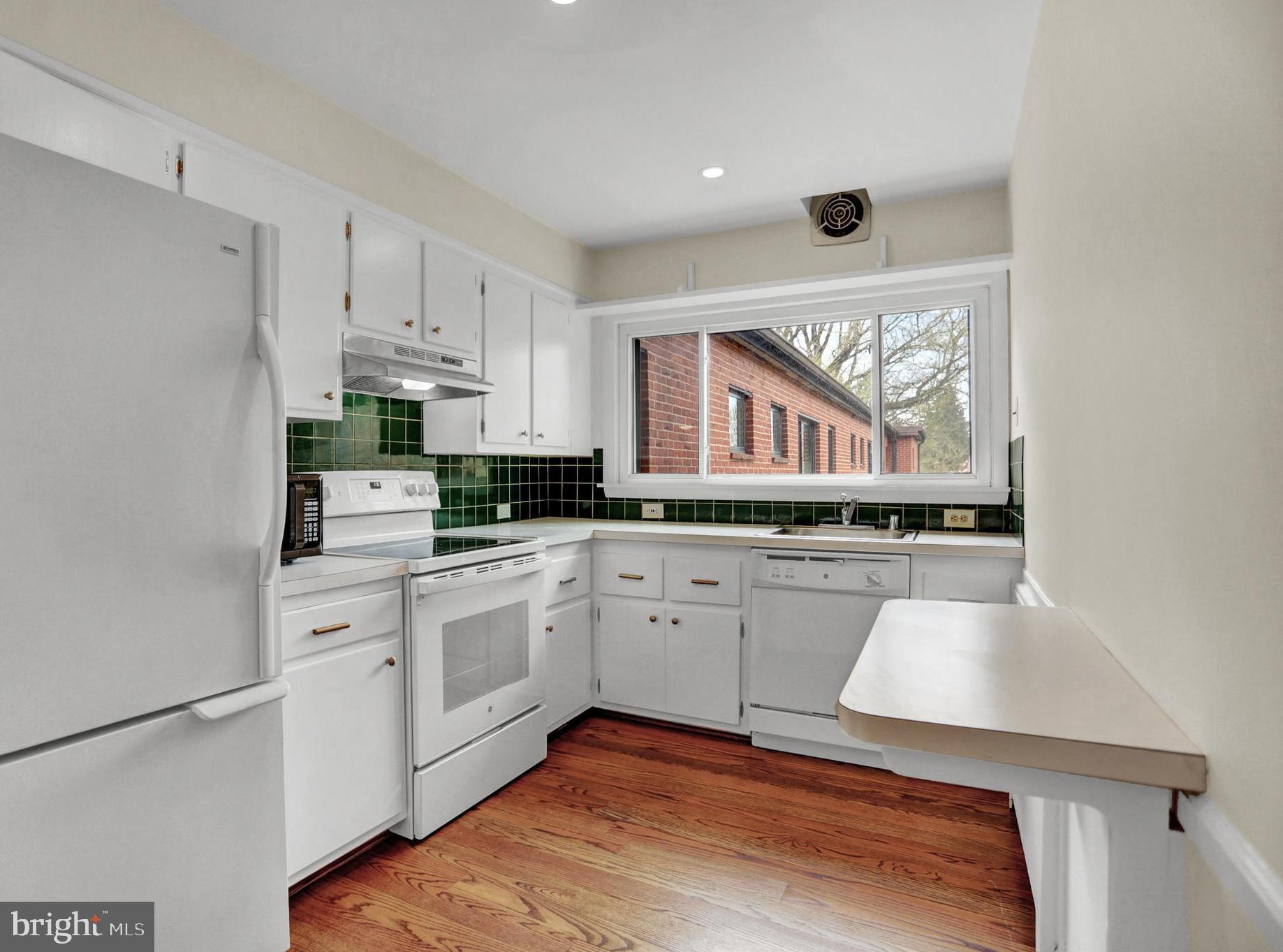 LAKEHURST - Residential