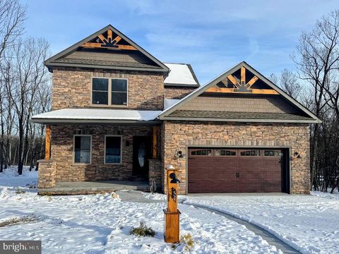 Homes For Sale - 107 S Honeysuckle Drive<br/> HAZLE TOWNSHIP, PA 18202