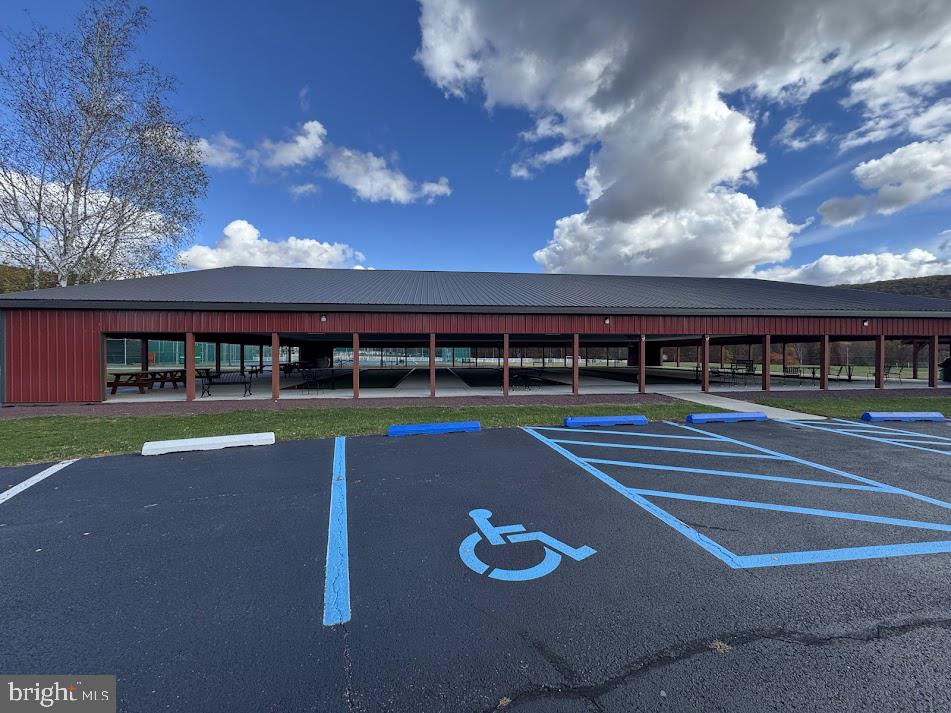 EAGLE ROCK RESORT - Residential