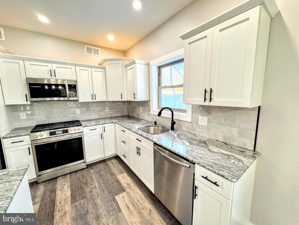 EAGLE ROCK RESORT - Residential