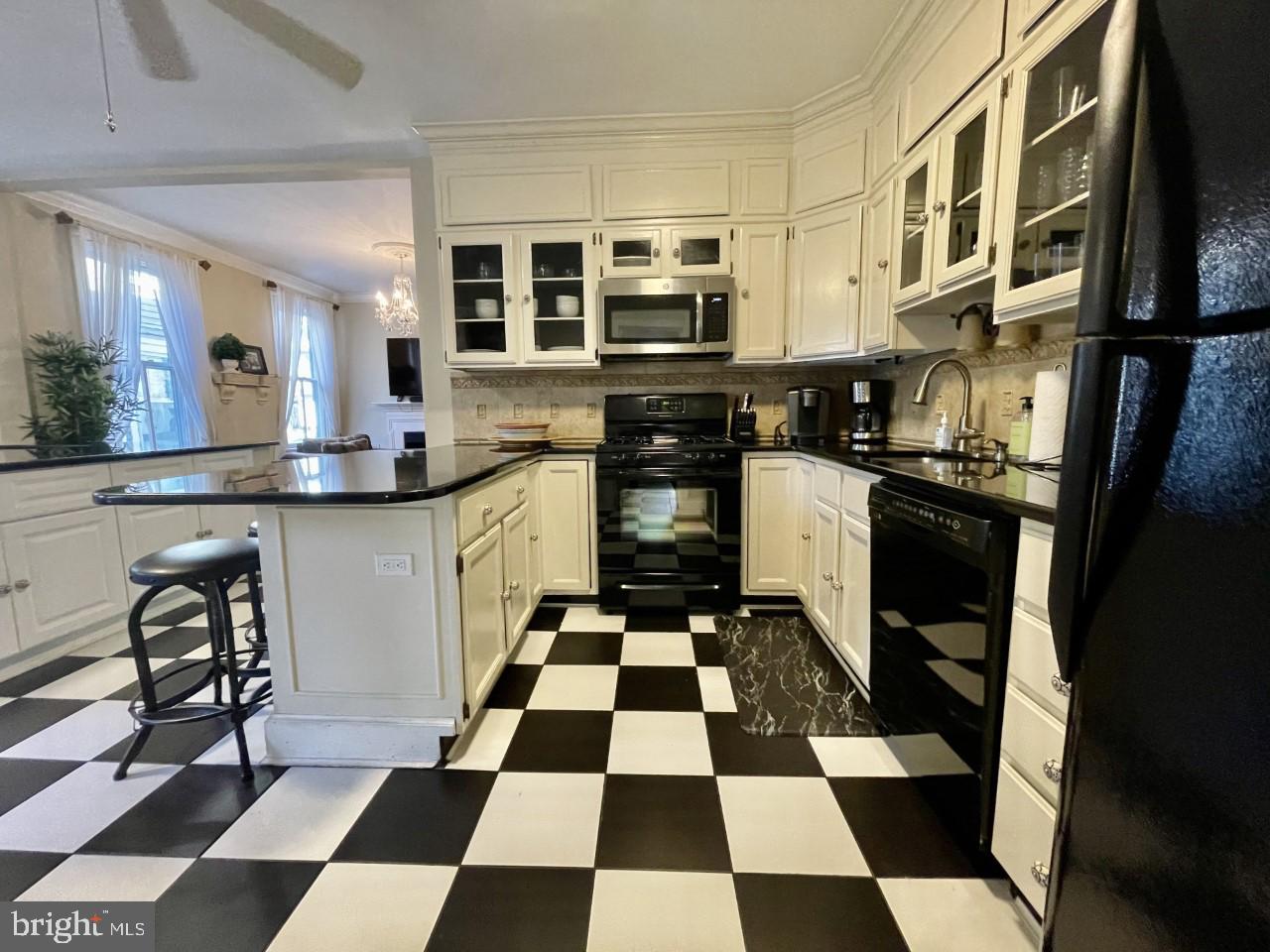 HISTORIC DISTRICT - Residential