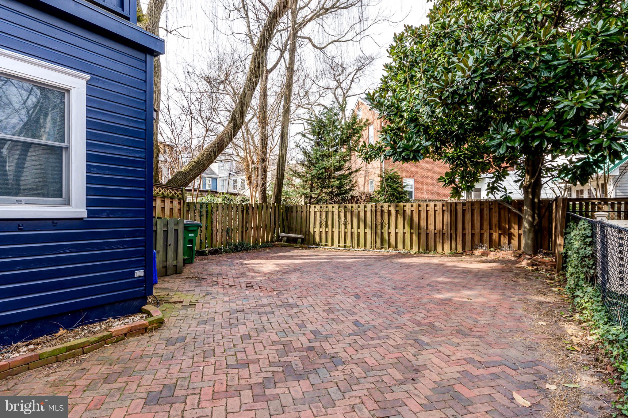 HISTORIC DISTRICT - Residential