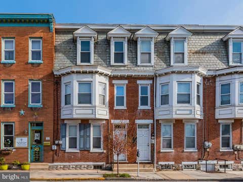 Townhouse For Sale - 23 E Louther Street<br/> CARLISLE, PA 17013