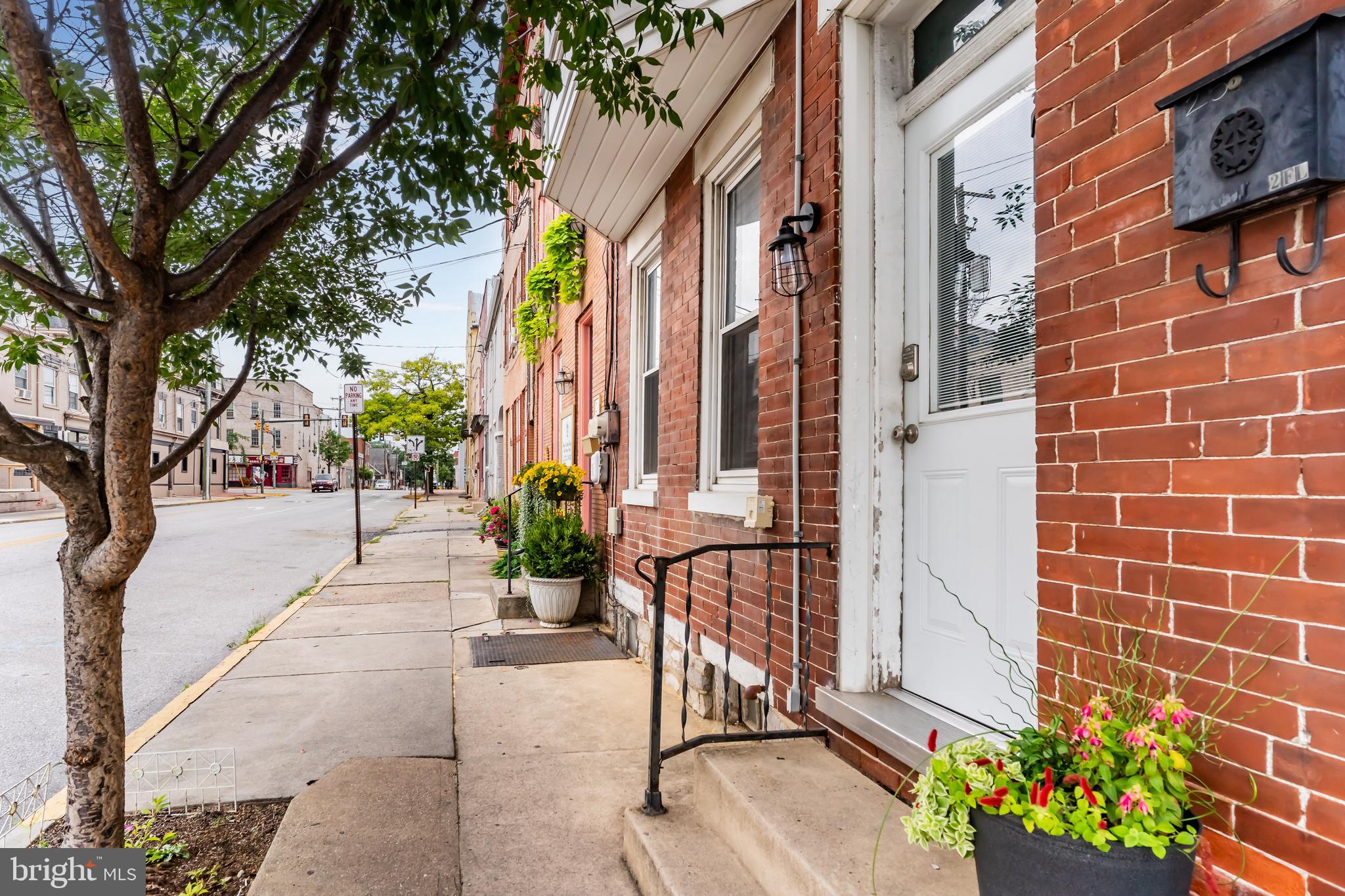 23 E LOUTHER STREET