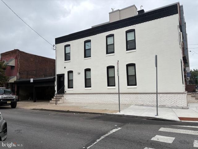 this three bedroom 2 bath was tastefully renovated with two car attached parking open lay out with finished basement and large deck over two car garage!!! Hurry this one is priced to sell!!!!