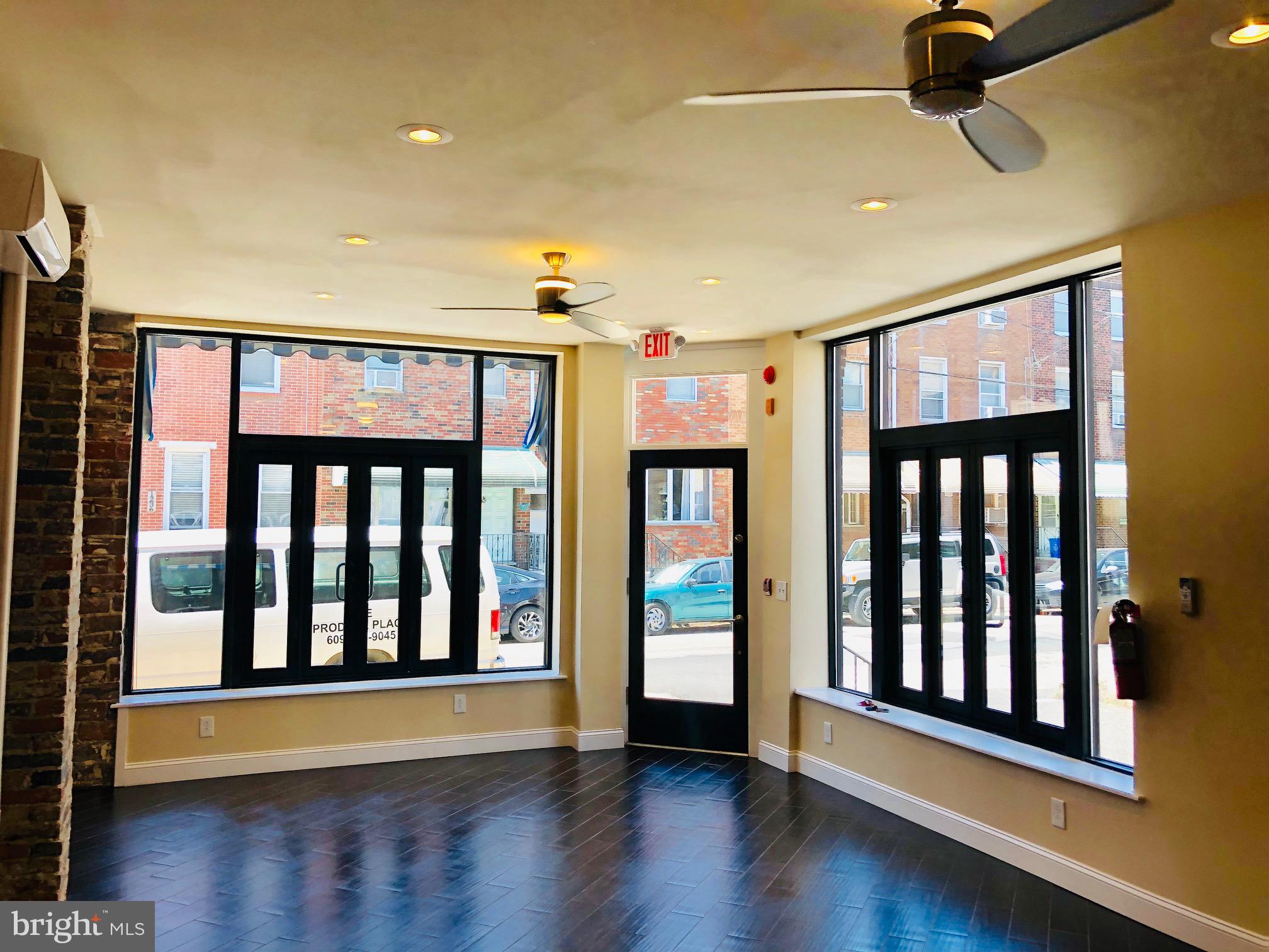 PASSYUNK SQUARE - Commercial Sale