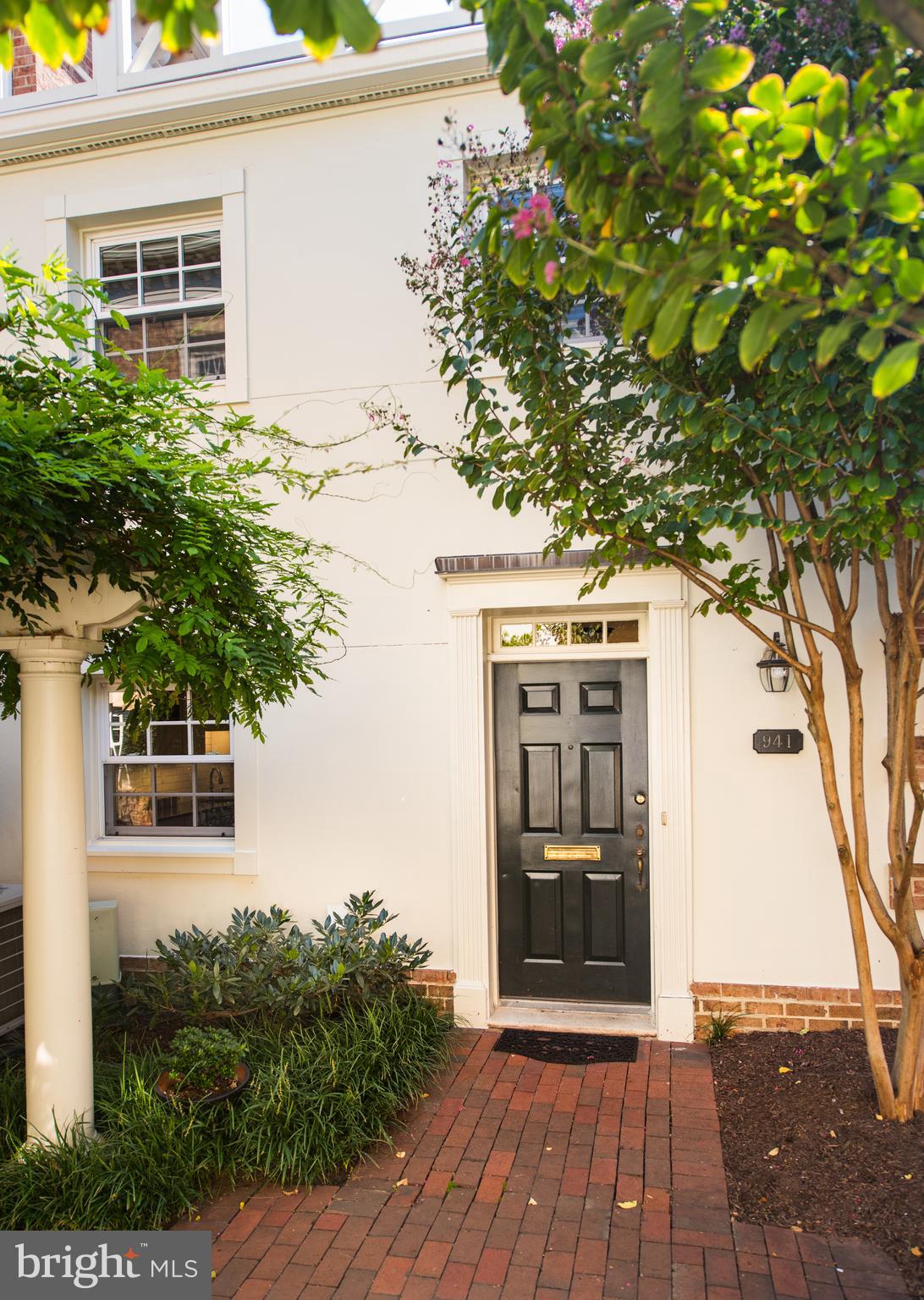 WATERGATE OF ALEXANDRIA - Residential