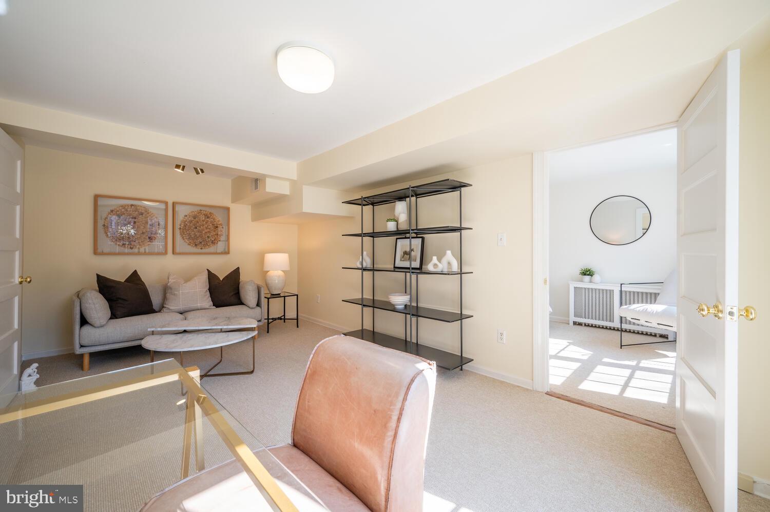 CHEVY CHASE VILLAGE - Residential